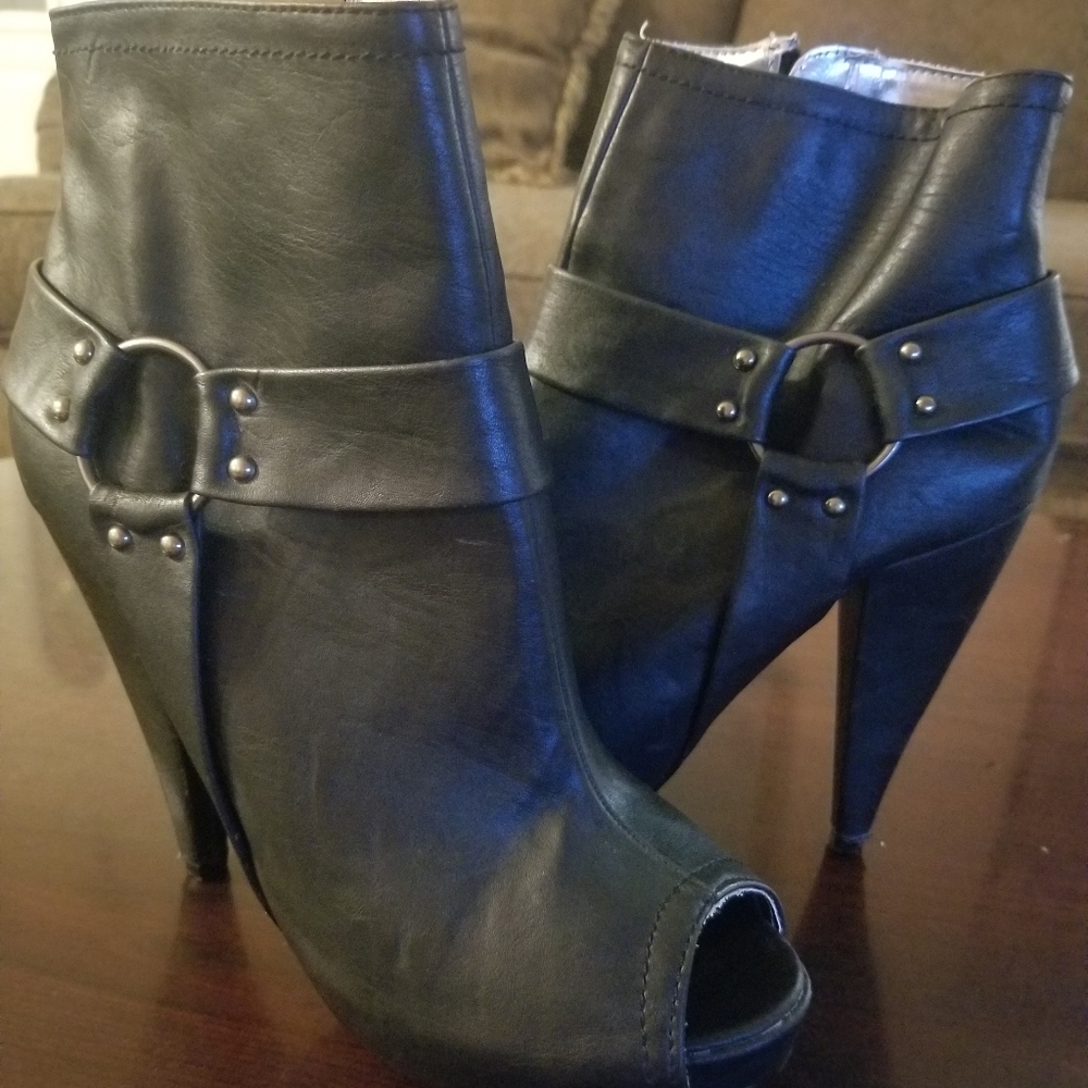 Black Booties